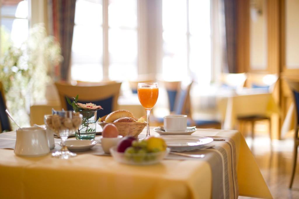 Goebels Hotel Zum Loewen Friedewald  Extérieur photo