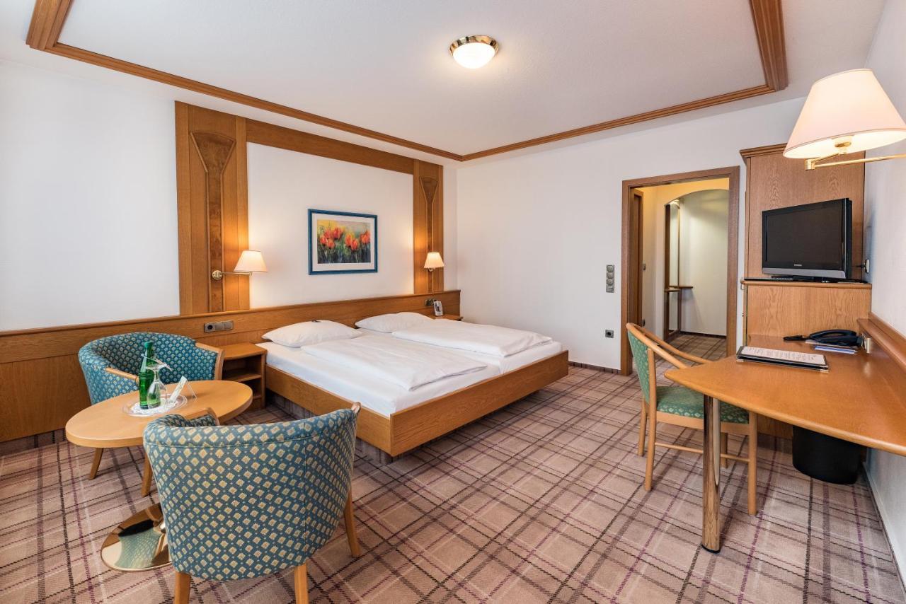Goebels Hotel Zum Loewen Friedewald  Extérieur photo